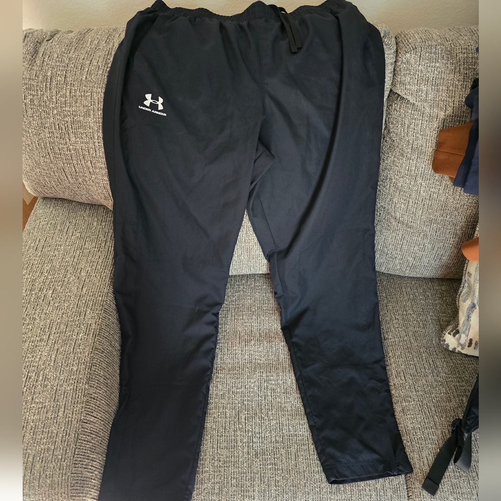 Mens under Armour athletic pants